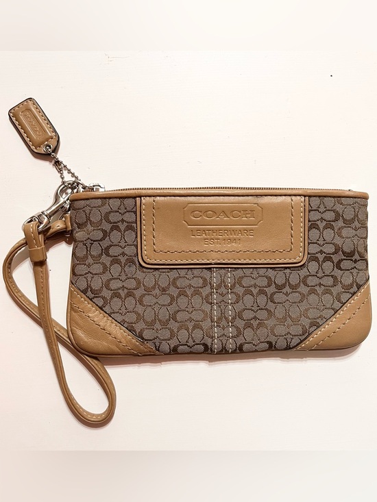 Coach Handbags - Coach Vintage Wristlet Tan Small C Logo